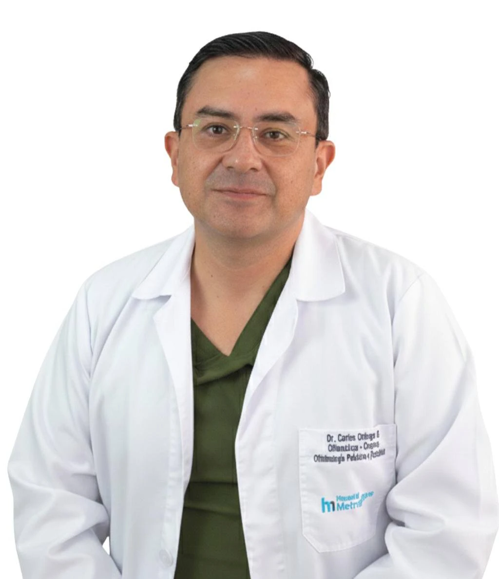 Dr. Carlos Quiroga Reyes — Oftalmólogo