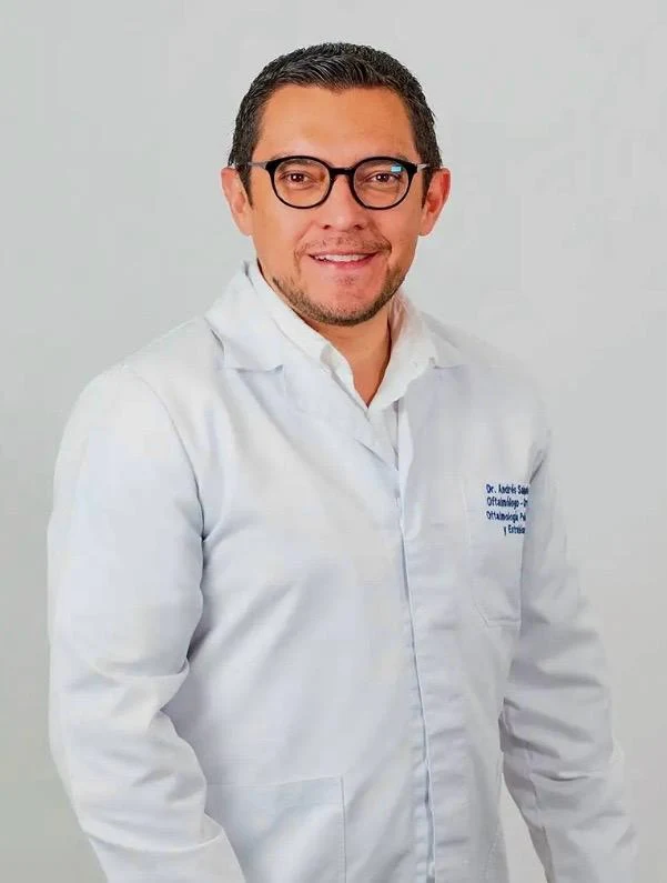 Dr. Andrés Salgado Miranda — Mira Cumbayá